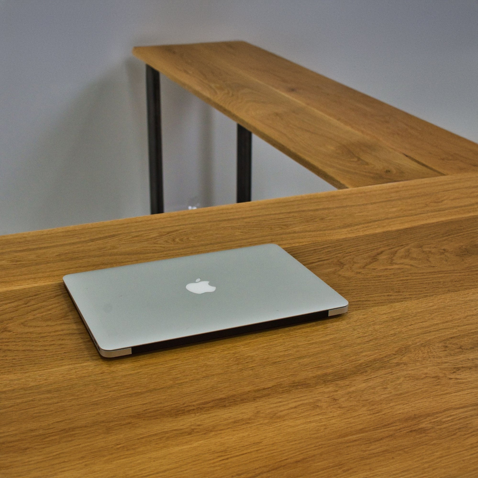 Oak L-Shape Desk with Modern Legs
